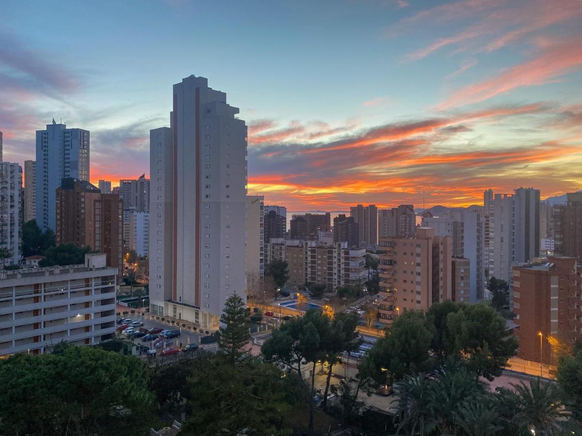 Buena Vista Chillounge Apartment Benidorm Luaran gambar